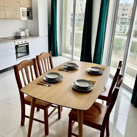Emmnic 7 Msida